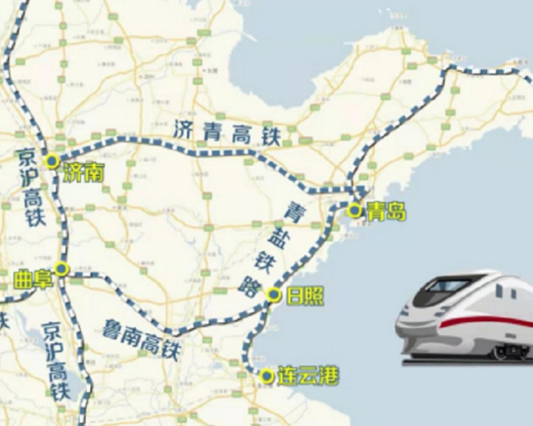 备受瞩目的鲁南高铁曲阜至菏泽至庄寨站12月26日将建成通车。通车后将结束菏泽不通高铁的历史。鲁南高铁的开通将会使一条高铁串联三大圈层，省会经济圈、胶东经济圈、鲁南经济圈融合发展、一体发展将迈上新台阶。