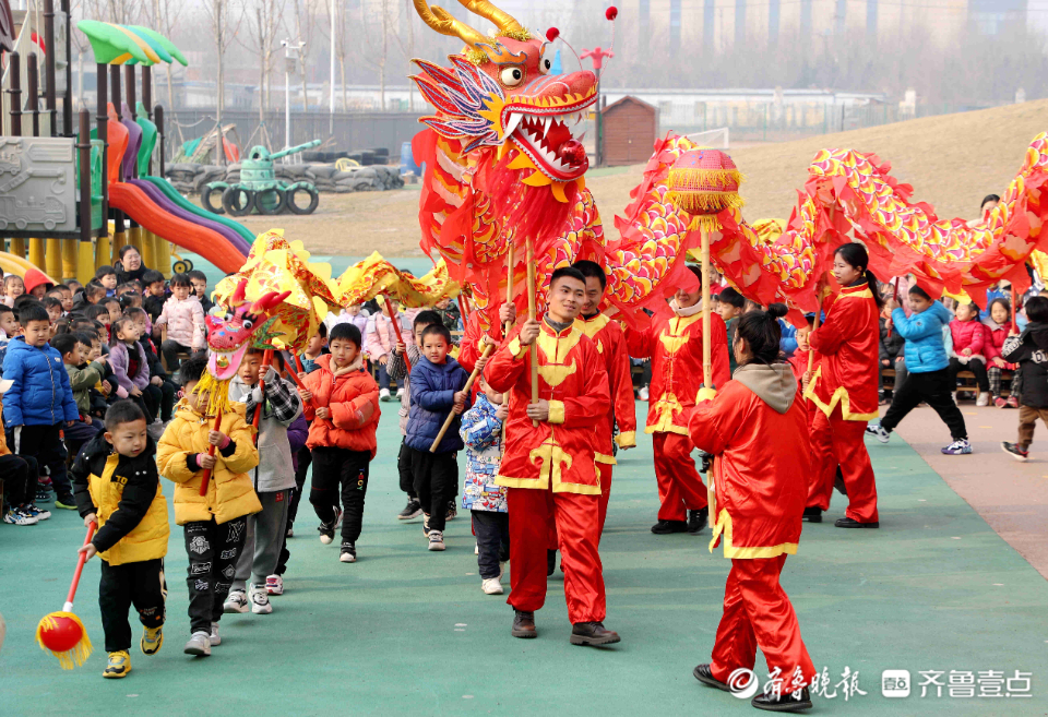 東營區文馨幼兒園開展舞龍舞獅活動