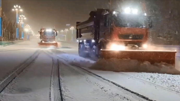 果然视频|凌晨三点集结，烟台公路人鏖战严寒保畅通