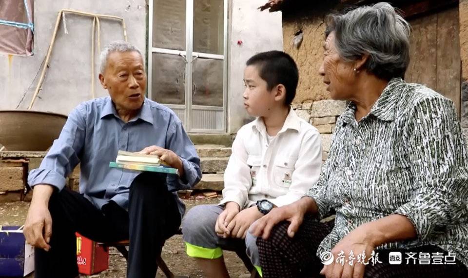 我们的2021|大山里的“布鞋校长”：再给孤儿捐建希望小屋