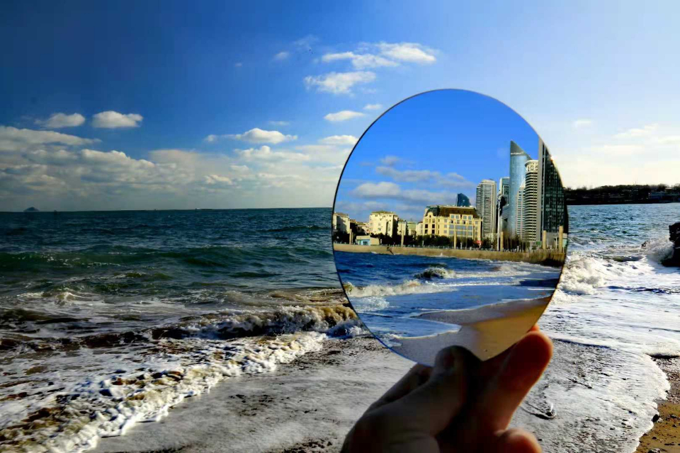 情报站|真会玩！出门随身带着小镜子，这样拍照太好看了