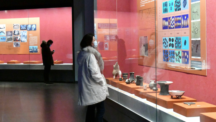 青岛考古成果展开展，160余件出土文物亮相