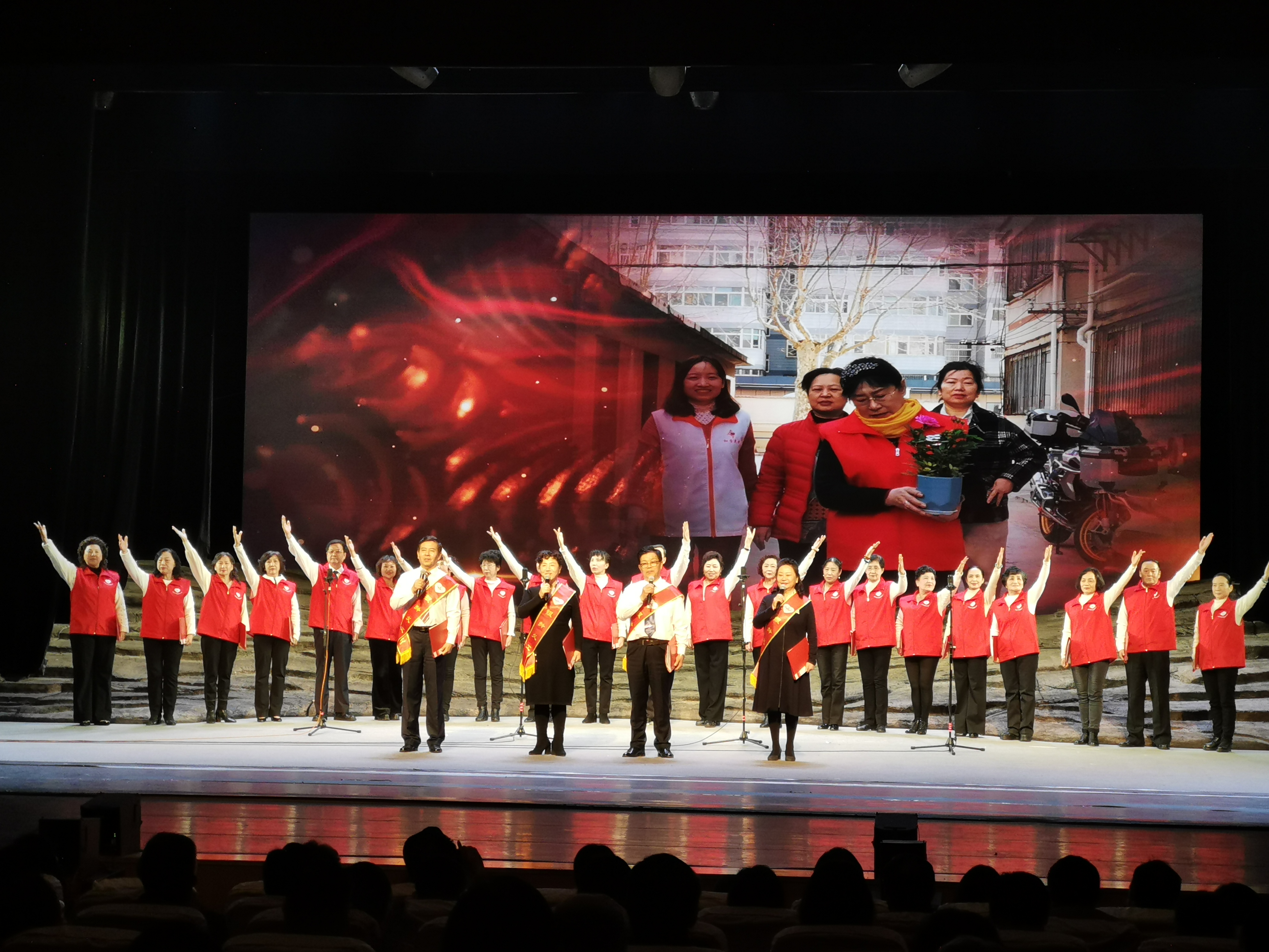 百优实事|山东台举办庆祝建党100周年青年东路社区专场诵读