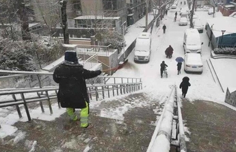 中国气象局：启动四级应急响应应对中东部大范围雨雪天气