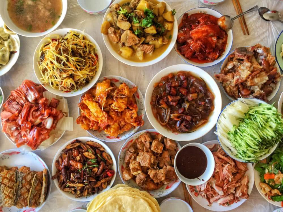 年夜饭聚大餐美味多 讲营养巧搭配健康吃-齐鲁晚报·齐鲁壹点