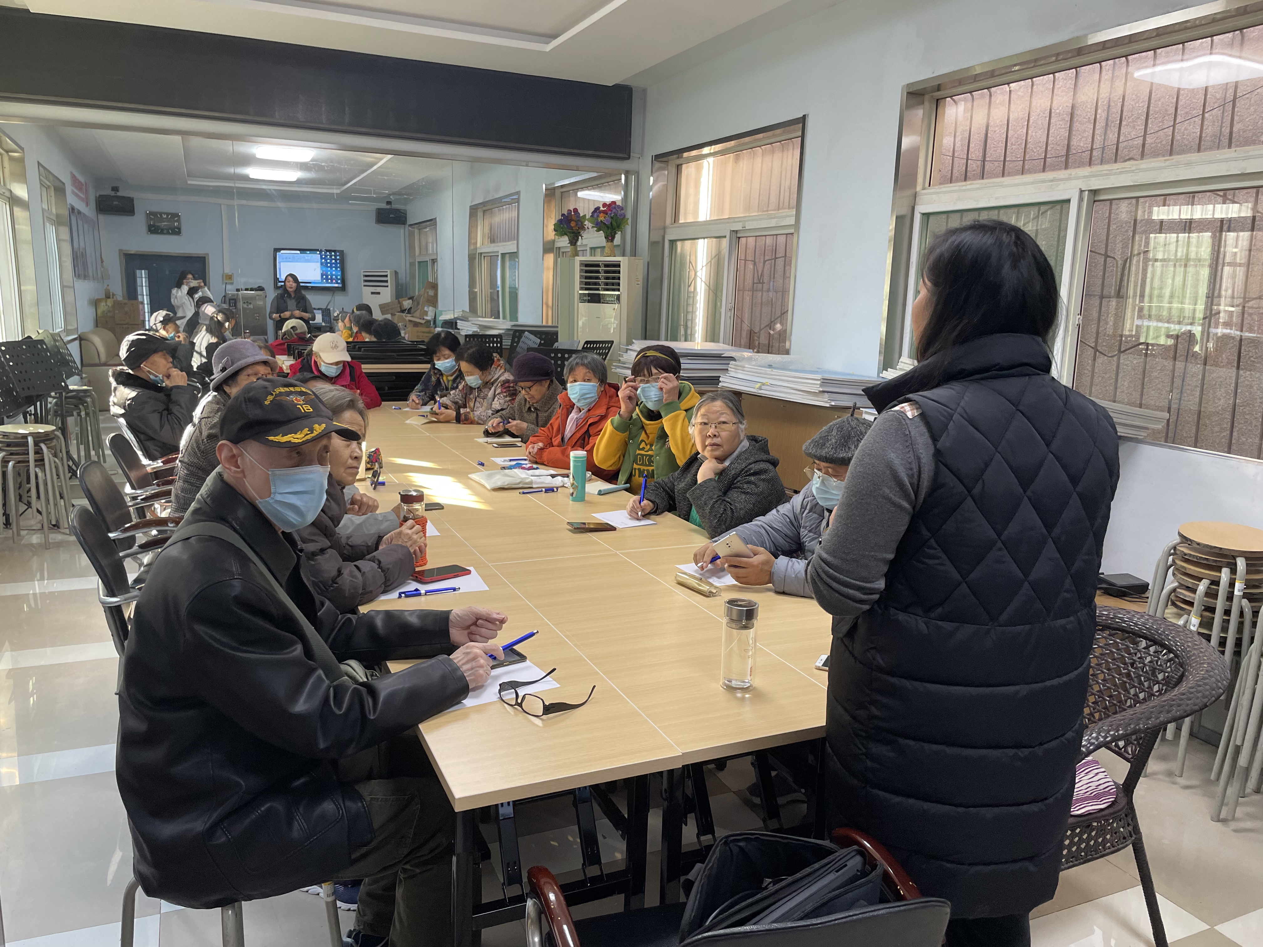 百优实事|“双嵌入、双服务”推动老年教育与社区发展融合共赢