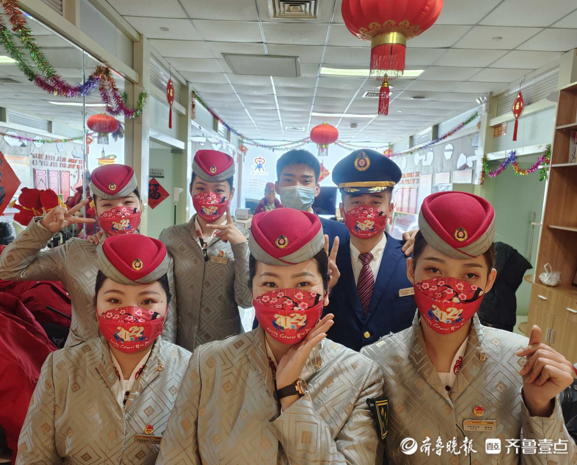 壹粉过大年|今天我在岗！济客列乘人员在春运岗位上给大家拜年