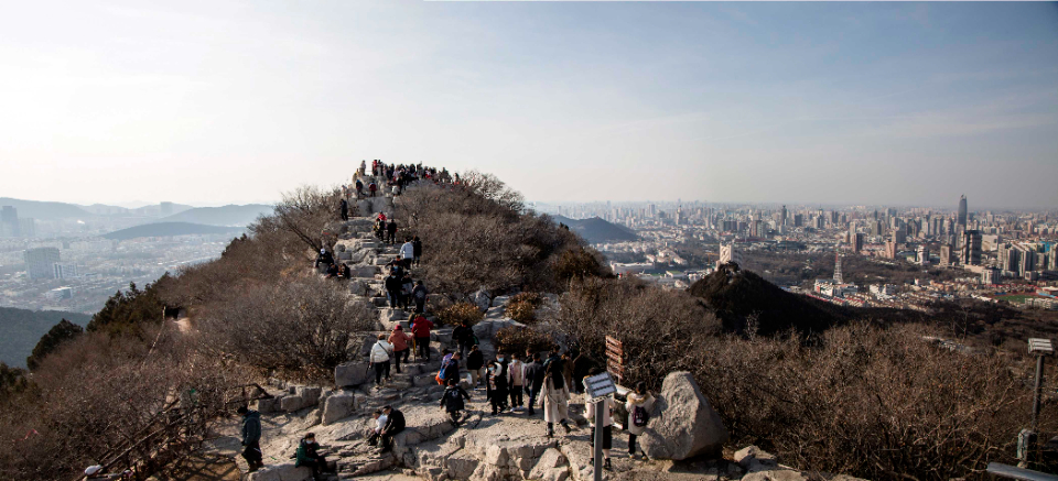 壹粉过大年|春节去哪玩？登高祈福贺新春，济南千佛山景区人气旺