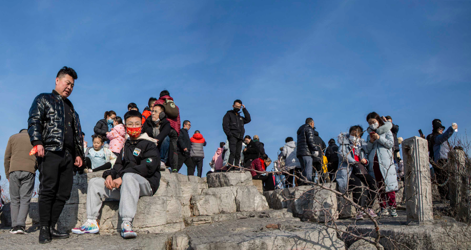 壹粉过大年|春节去哪玩？登高祈福贺新春，济南千佛山景区人气旺