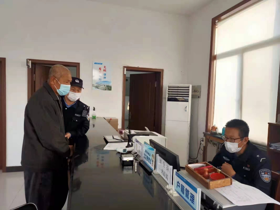 威海民警帮残疾人奔走办低保，为民服务显担当