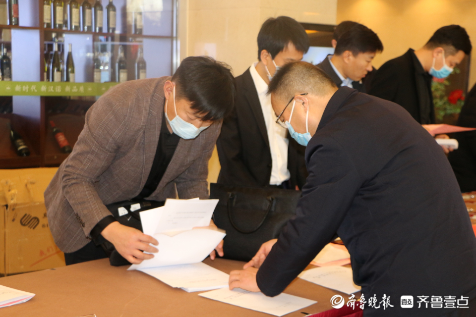 聚焦两会丨今天下午，枣庄市人大代表报到