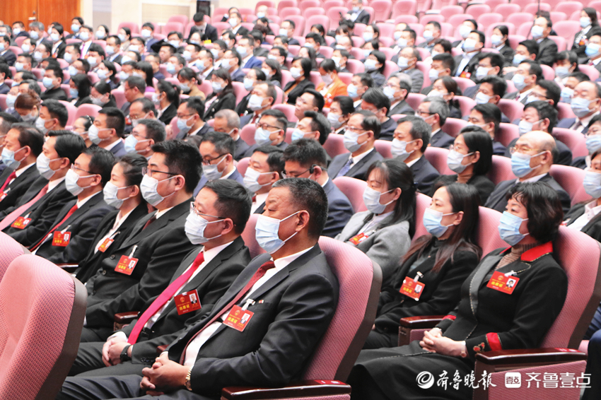 枣庄市十七届人大一次会议胜利闭幕