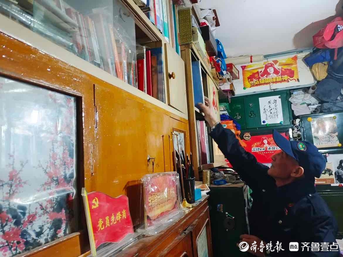 书送希望丨“淘书爷爷”：一辆自行车，为山村孩子驮回“图书馆”