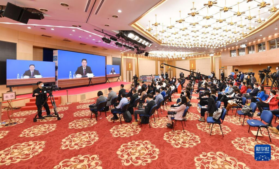 两会观察|全国两会首场新闻发布会，诠释中国信心与决心