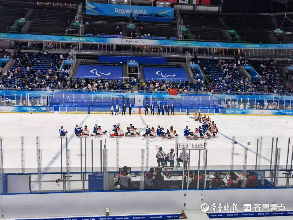 捷报！中国残奥冰球队首战7：0战胜斯洛伐克队