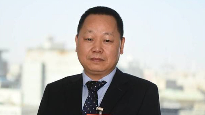 果然发布｜全国人大代表别必亮：建议更多高中开设小语种课程