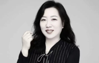 全国妇联追授白晓卉全国三八红旗手称号