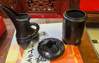 山东手造•来吧展示|黑如漆，亮如镜！章丘龙山黑陶了解一下