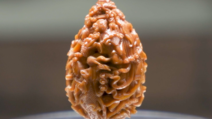 山东手造｜德州核雕大师刘铁成：一刀一世界、一核一乾坤