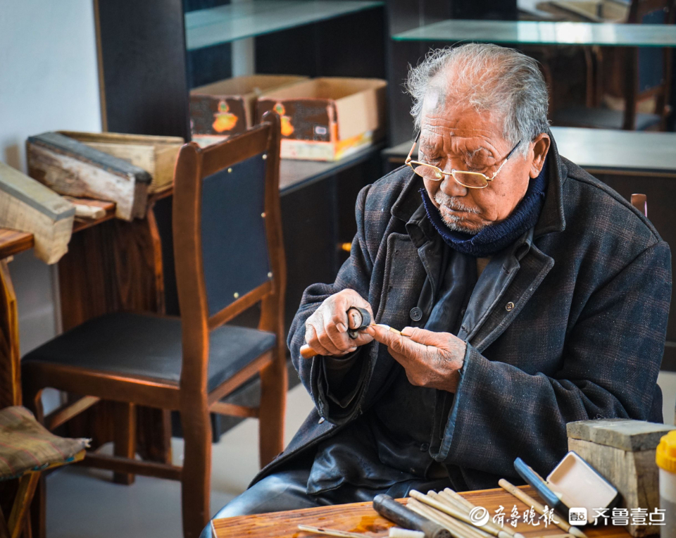 山东手造|鸡毛做笔大有文章，聊城这项技艺传承写出乡村致富经