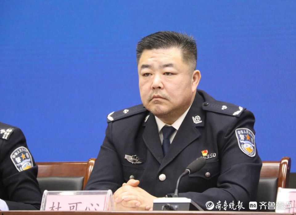 会上,聊城市公安局交警支队政委杜可心在回答记者提问时介绍,2021年