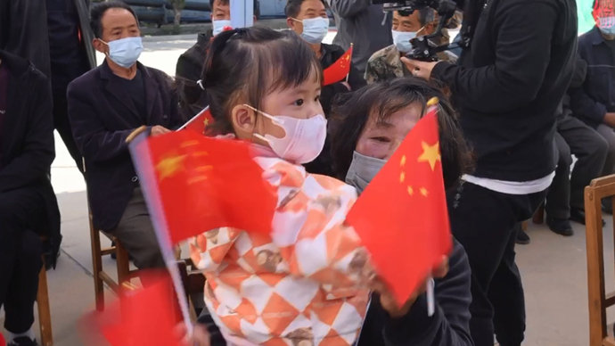 果然视频｜吃吃大樱桃，喝喝家乡水，家乡人盼亚平常回家看看