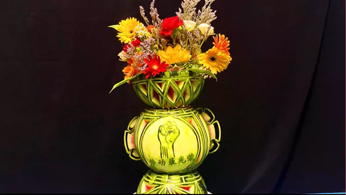 "庆五一,秀技能"作品展播丨快来欣赏艺术西瓜盅雕刻-视频中心-齐鲁