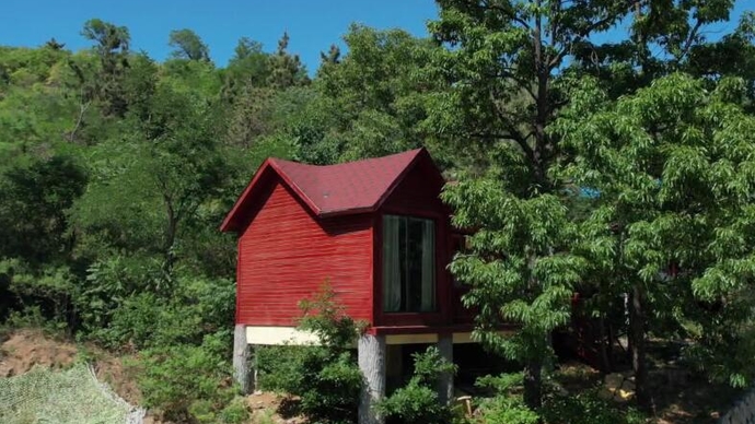 果然视频｜“娜”游蒙阴：归隐旧寨这个山庄听松涛鸟鸣