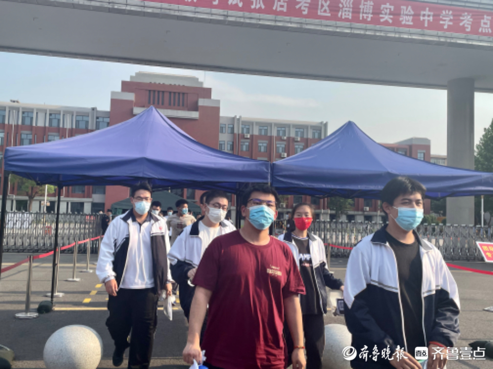 壹点图集｜2022淄博高考第二天，现场图集来袭