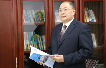 壹点海报|济南德润高级中学校长张克宏寄语中考生