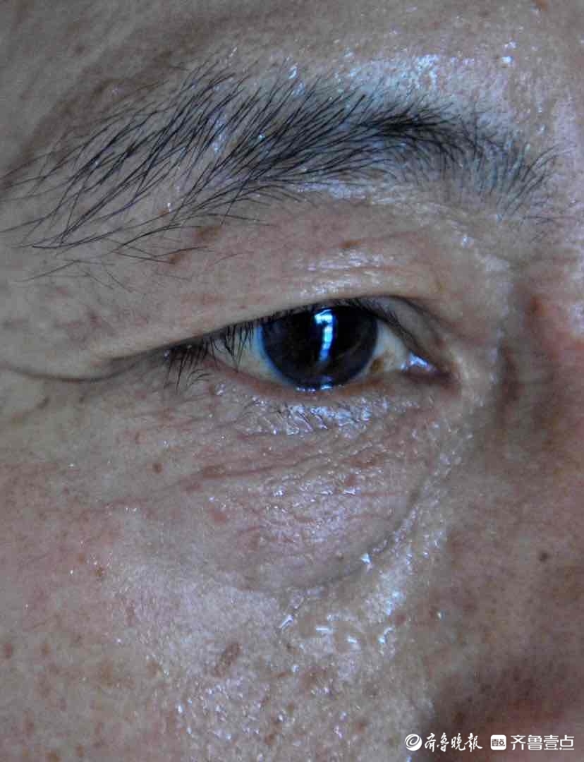 铁路工人高温下的坚守