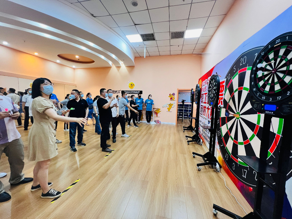 崂山区总工会举办崂山总动员职工飞镖团体赛