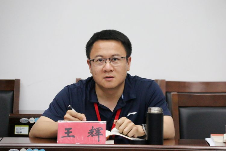 们积极投入到紧张有序的培训学习中,先后聆听了省委党校吴荣生教授