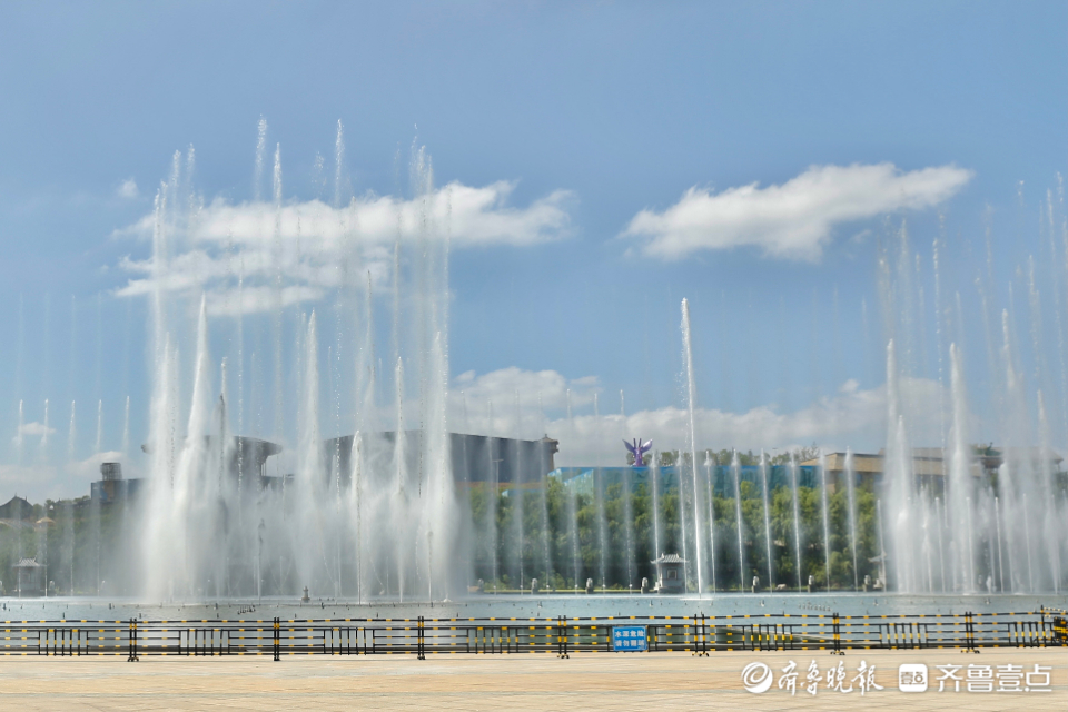 泰山西湖喷泉,秀城大型沉浸式实景演艺《铁道游击战》震撼回归!