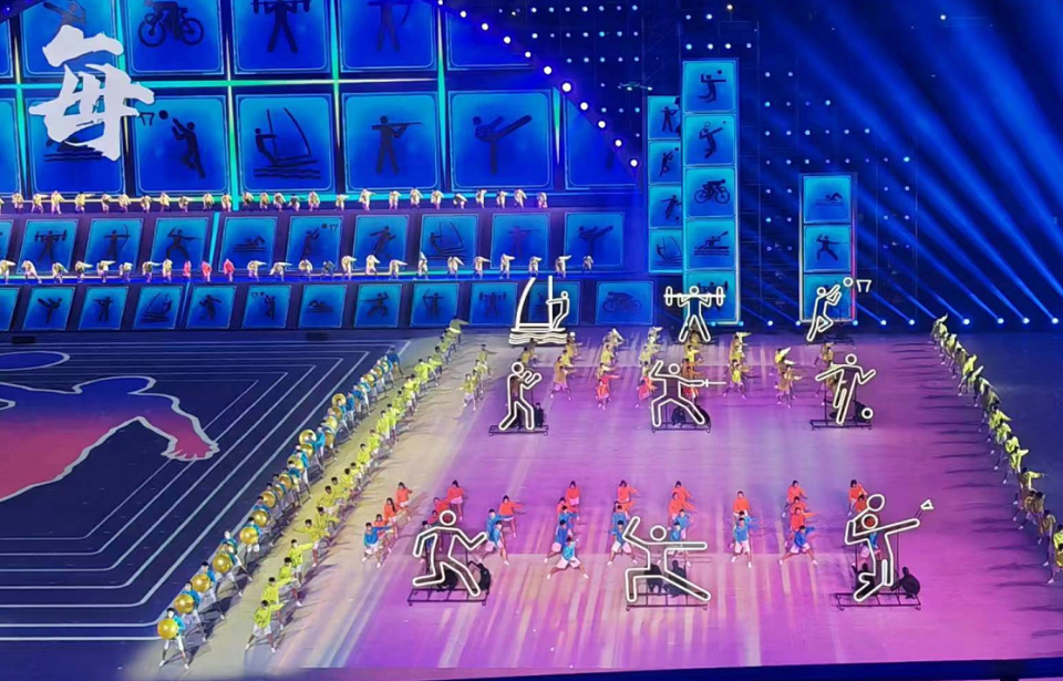 山东省运会开幕式上的“隐形人”：不被观众看见，就是成功了