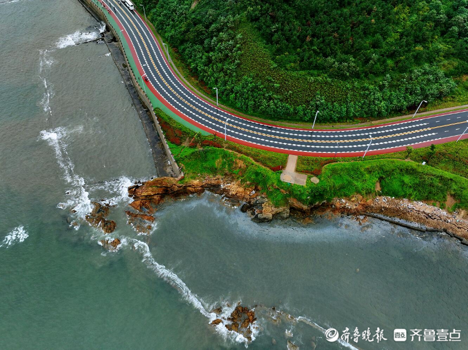 精致威海召唤你:打卡荣成段青鱼滩"彩虹公路"