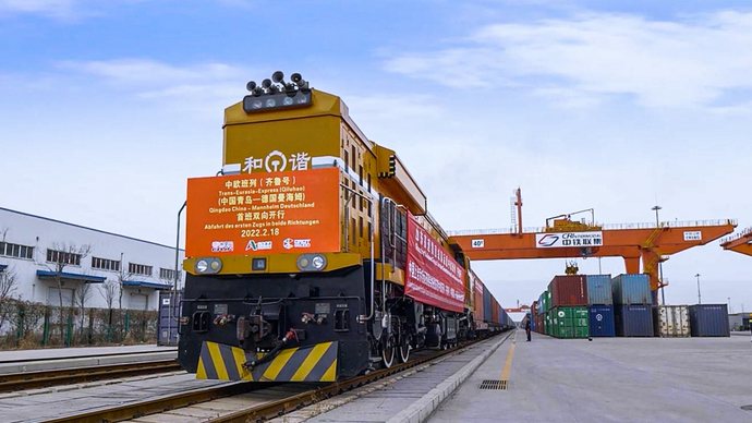 果然视频丨中欧班列织就亚欧物流网，成为沿线国家互利共赢的纽带