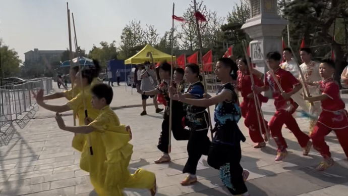 2022第36届泰山登山比赛，9月5日下午岱庙广场彩排进行时