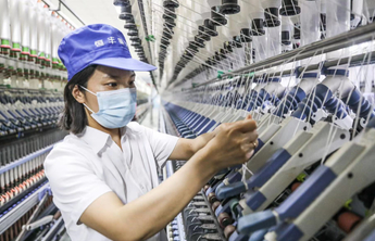 拾光记｜织梦成锦，车间里走出大工匠