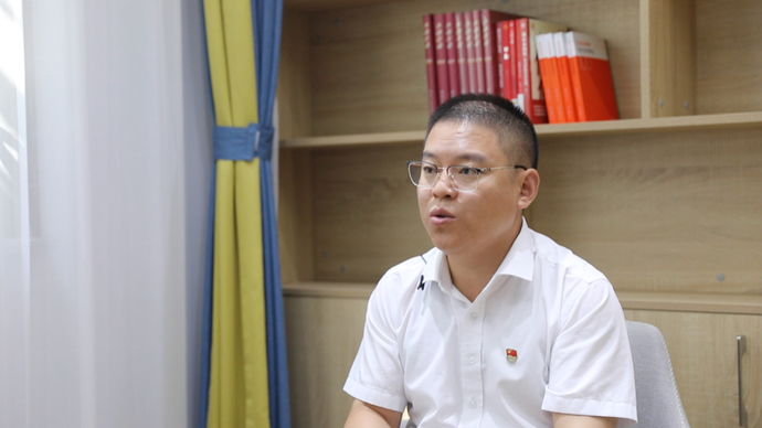 果然视频｜干了投了中了，货代费一毛钱一吨，连人工费都挣不出来