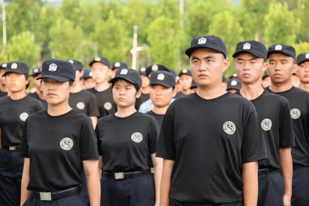 速看!直击山东警察学院新生军训现场