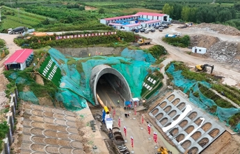 全线最长！潍烟铁路灵山隧道贯通