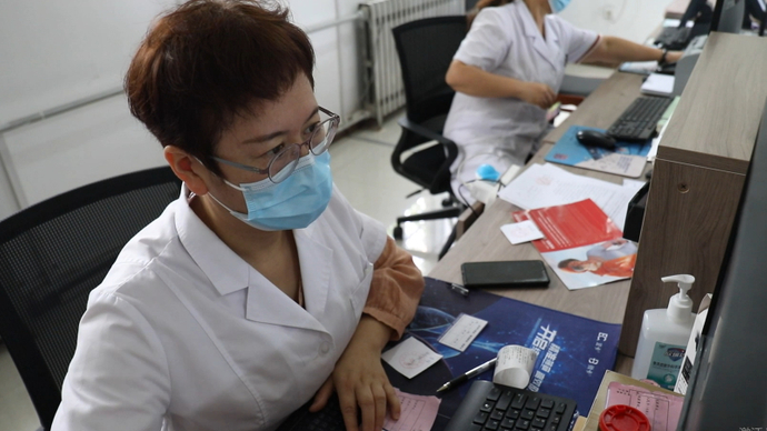 抗疫排头兵——汤华萍（西城服务协调中心）