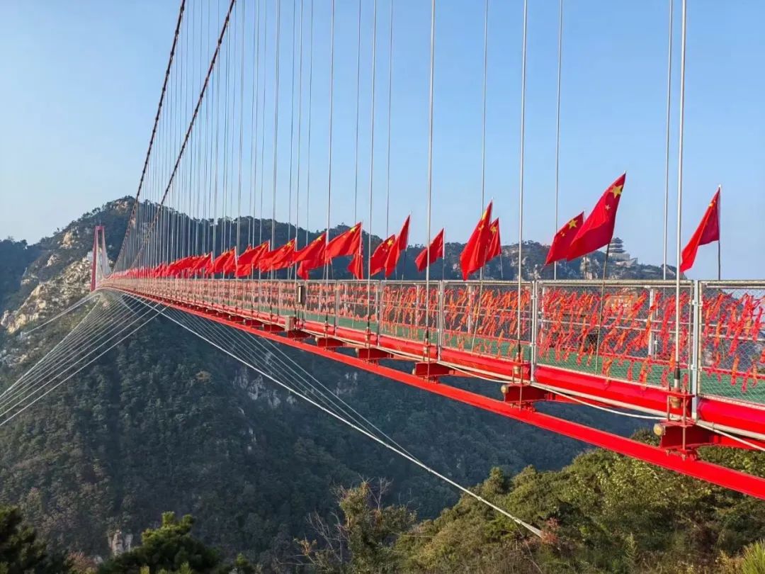 太燃了！今天，“中国红”闪耀临沂
