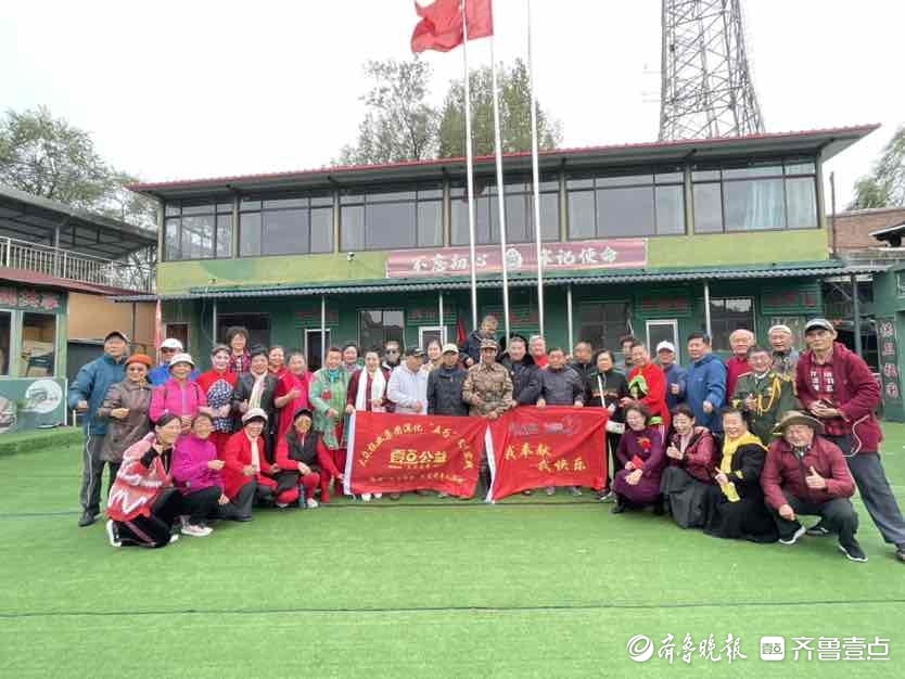 公益假期｜歌舞表演振奋人心，壹点公益与老人一起欢度重阳