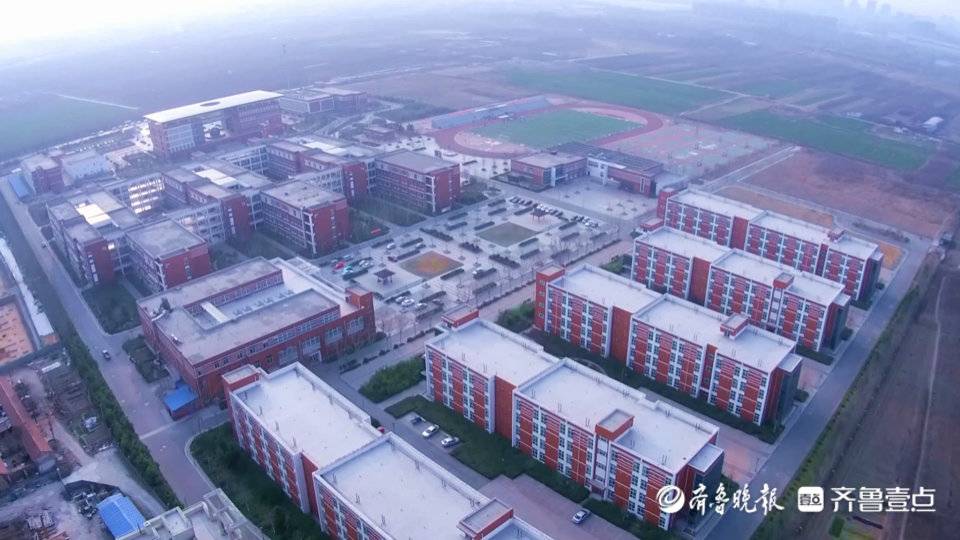 对话教育局长 | 潍坊寒亭教体局李忠强：把教育放到最优先位置