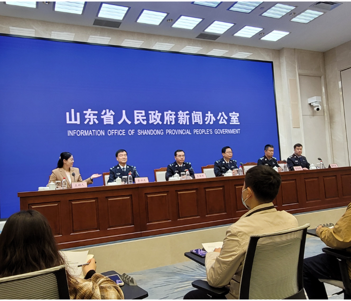 山东省政府新闻办定于2022年11月10日（星期四）10:00召开新闻发布会，邀请省公安厅负责同志等介绍公安机关深化“放管服”改革助力经济社会发展情况。