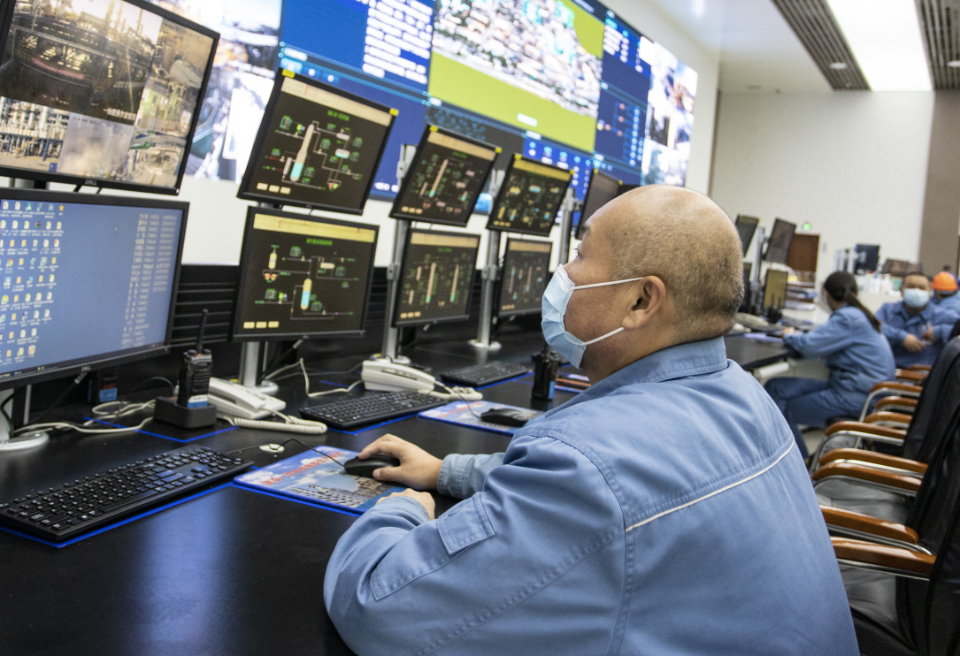 “火眼金睛”保生产 ，齐鲁石化建成安全生产一体化监控系统