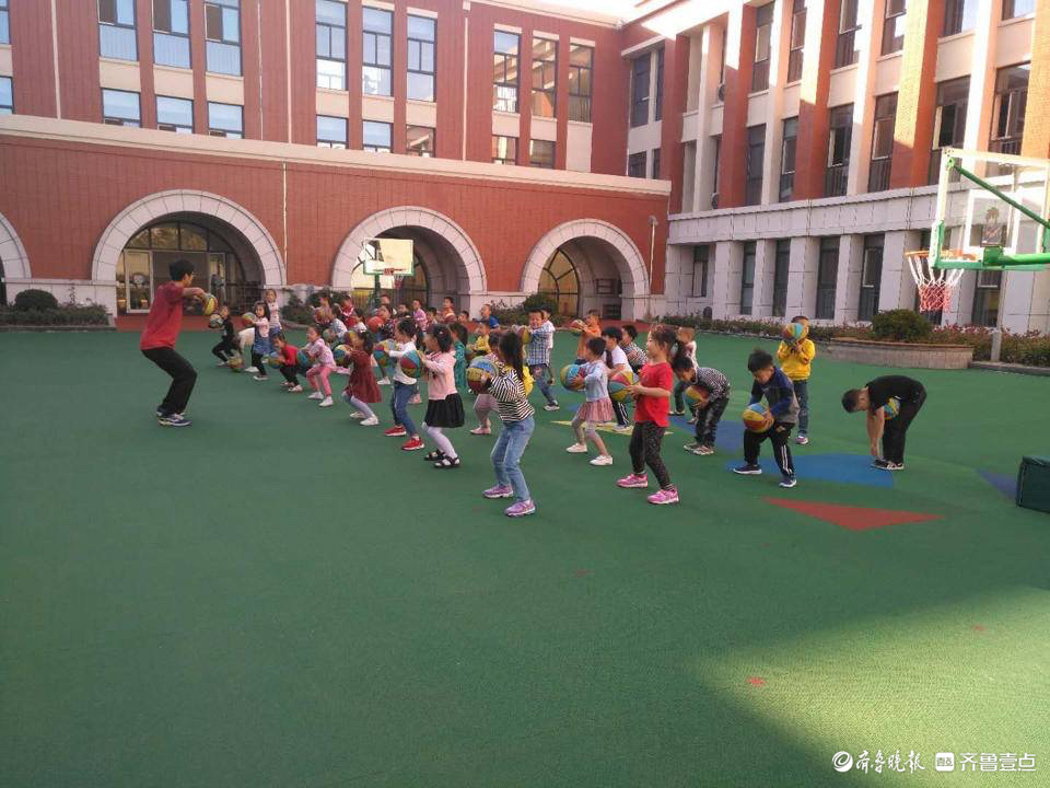 我们的2022｜林椿晟：瞧！这个幼儿园老师是个“大男孩”