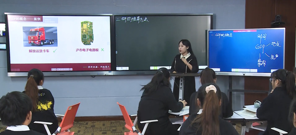 我们的2022｜张凡：带俩娃夺下全省高校“青教赛”决赛一等奖